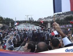 Pesta Latihan Paris, Politik Luar Negeri Ekonomi dan Kesuksesan Wisata Internasional Prancis