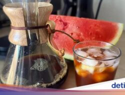 Minuman Campur Semangka Berkhasiat Untuk Detoks? Ini Faktanya!